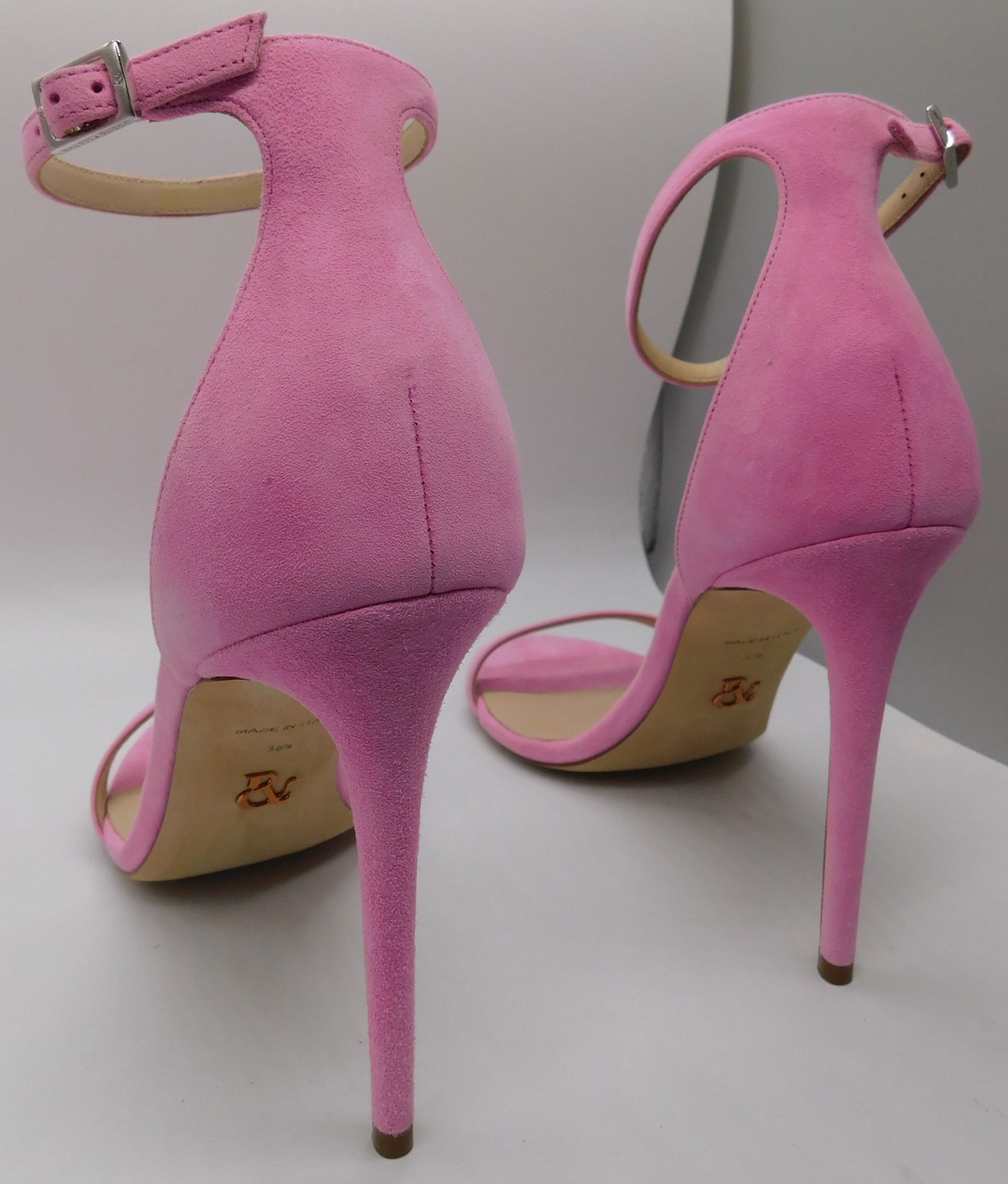Pair of Ralph & Russo Plain Sandals, Suede Material, Pink/ Silver, With Box & Dust Bags. EU Size 40. - 2