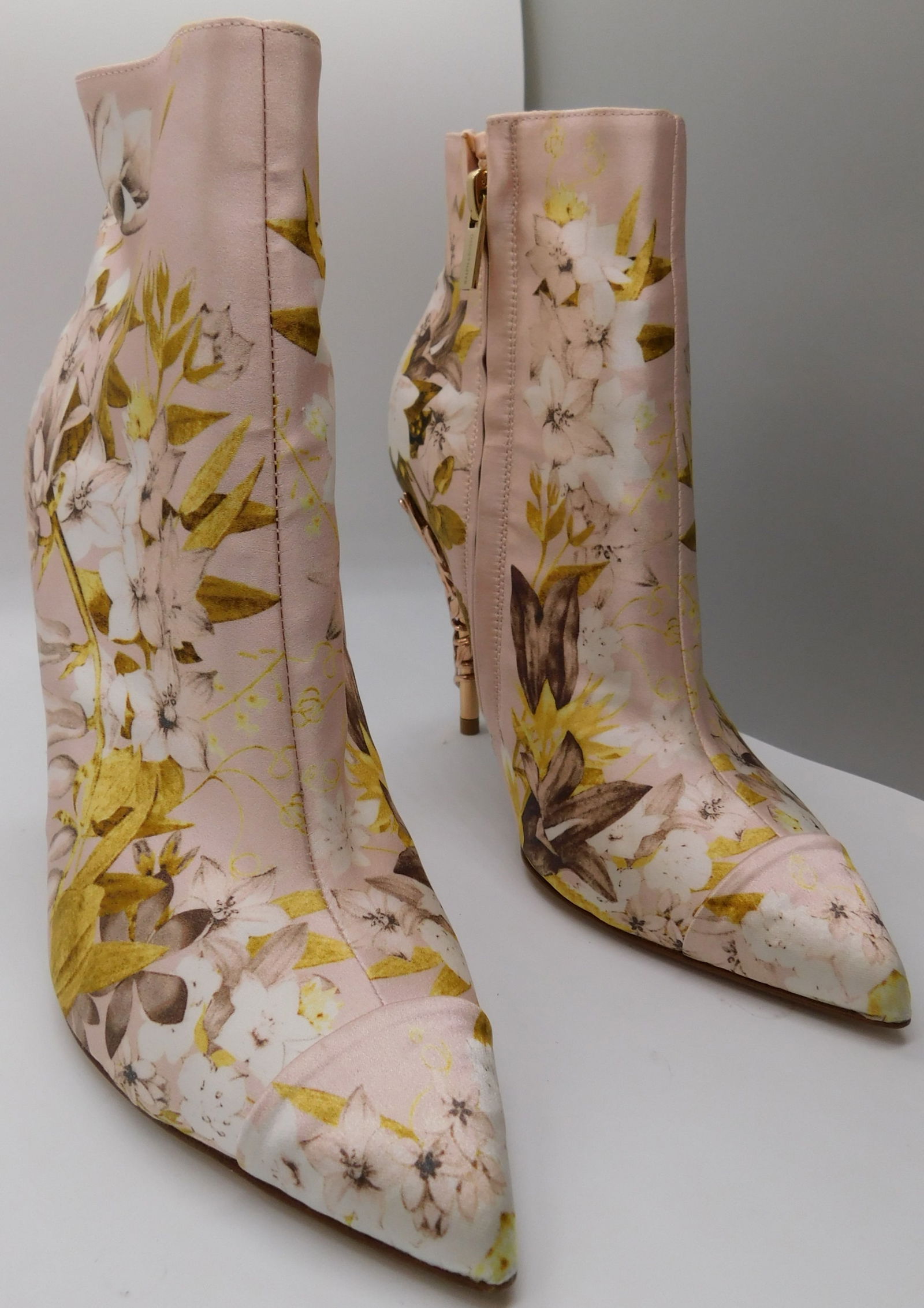 Pair of Ralph & Russo Eden Heel Closed Toe Ankle Boots, Satin Fabric, Floral Print Pink/ Rose Gold,: Pair of Ralph & Russo Eden Heel Closed Toe Ankle Boots, Satin Fabric, Floral Print Pink/ Rose Gold, With Box & Dust Bags. EU Size 37. (RRP £1,450) Slender and statuesque,