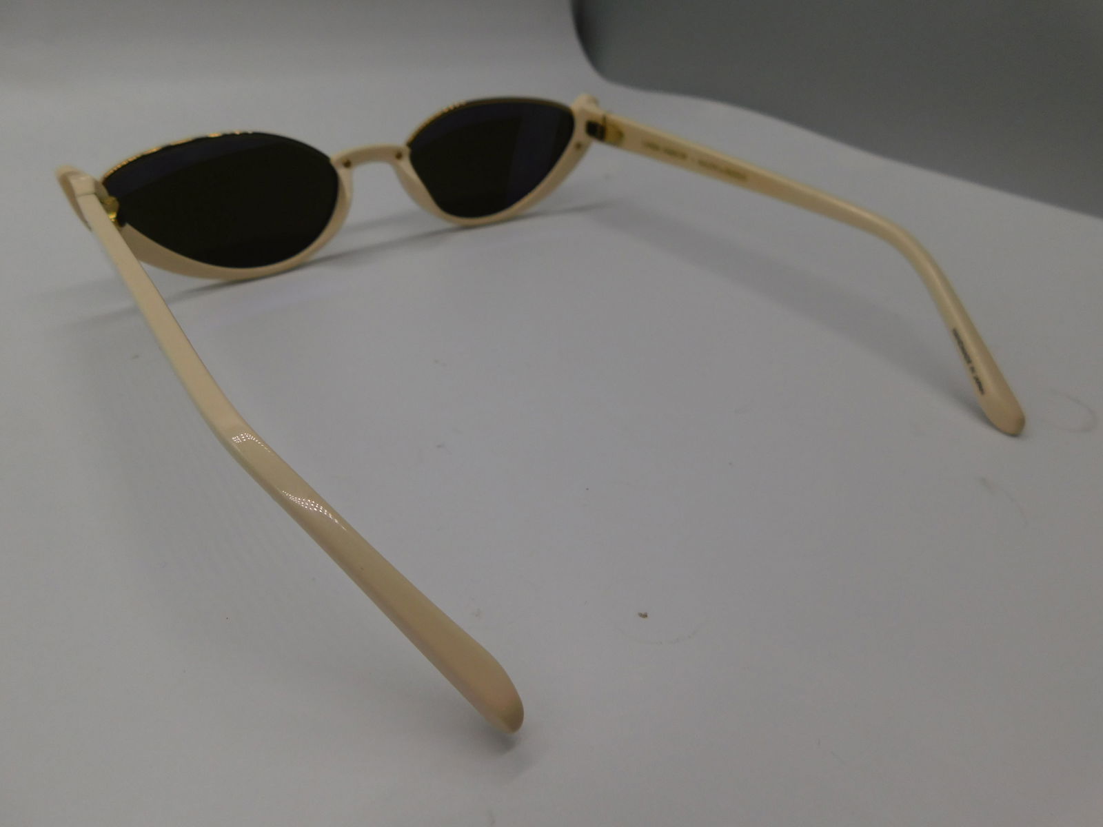 Ralph & Russo/Linda Farrow LFL1169C5Sun Sunglasses – Robyn Ivory (RRP £395)&# - 3