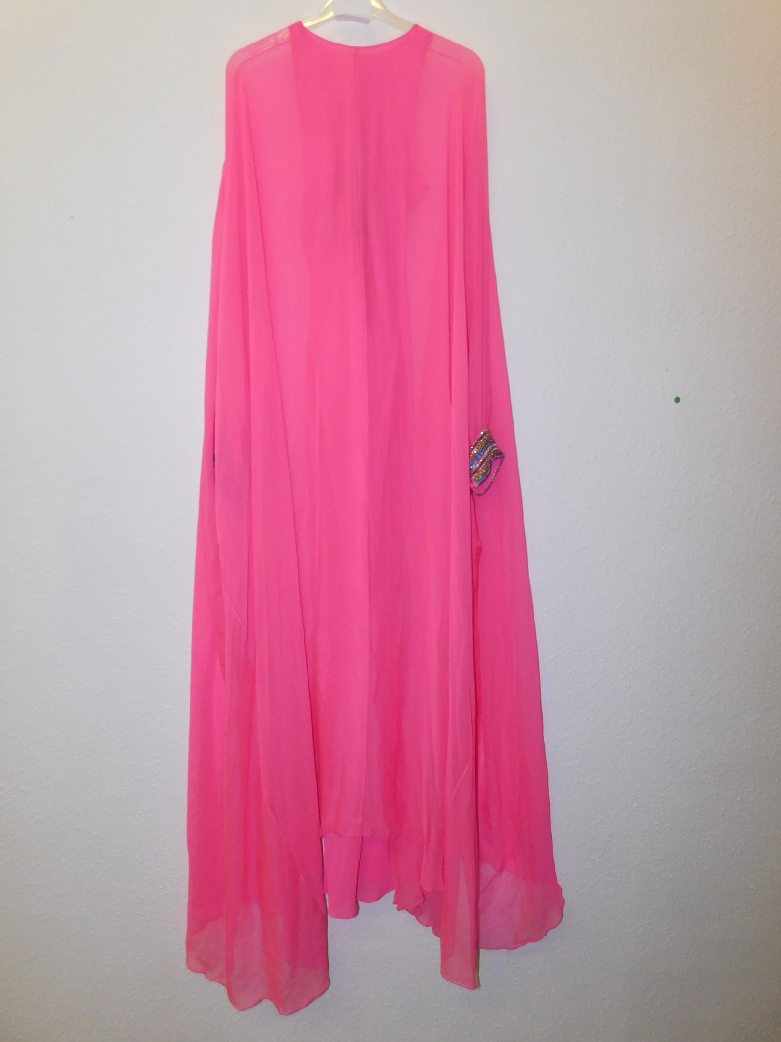 Ralph & Russo 19U11 E01 Dress, Hot Pink, Size Medium: Ralph & Russo 19U11 E01 Dress, Hot Pink, Size Medium (RRP £7,800) - Truly a statement piece, this ballgown has been crafted in Italy, using the finest fuchsia taffeta. The bandeau-style