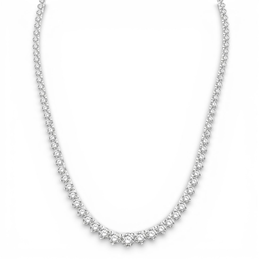 14.99 ctw Diamond 14K White Gold Necklace: Epitomizing grandeur, this stunning Riviera Round Cut necklace featuring White Diamond stands as a beacon of refined taste. Showcasing the gems in a Riviera arrangement, the necklace consists of 21.0