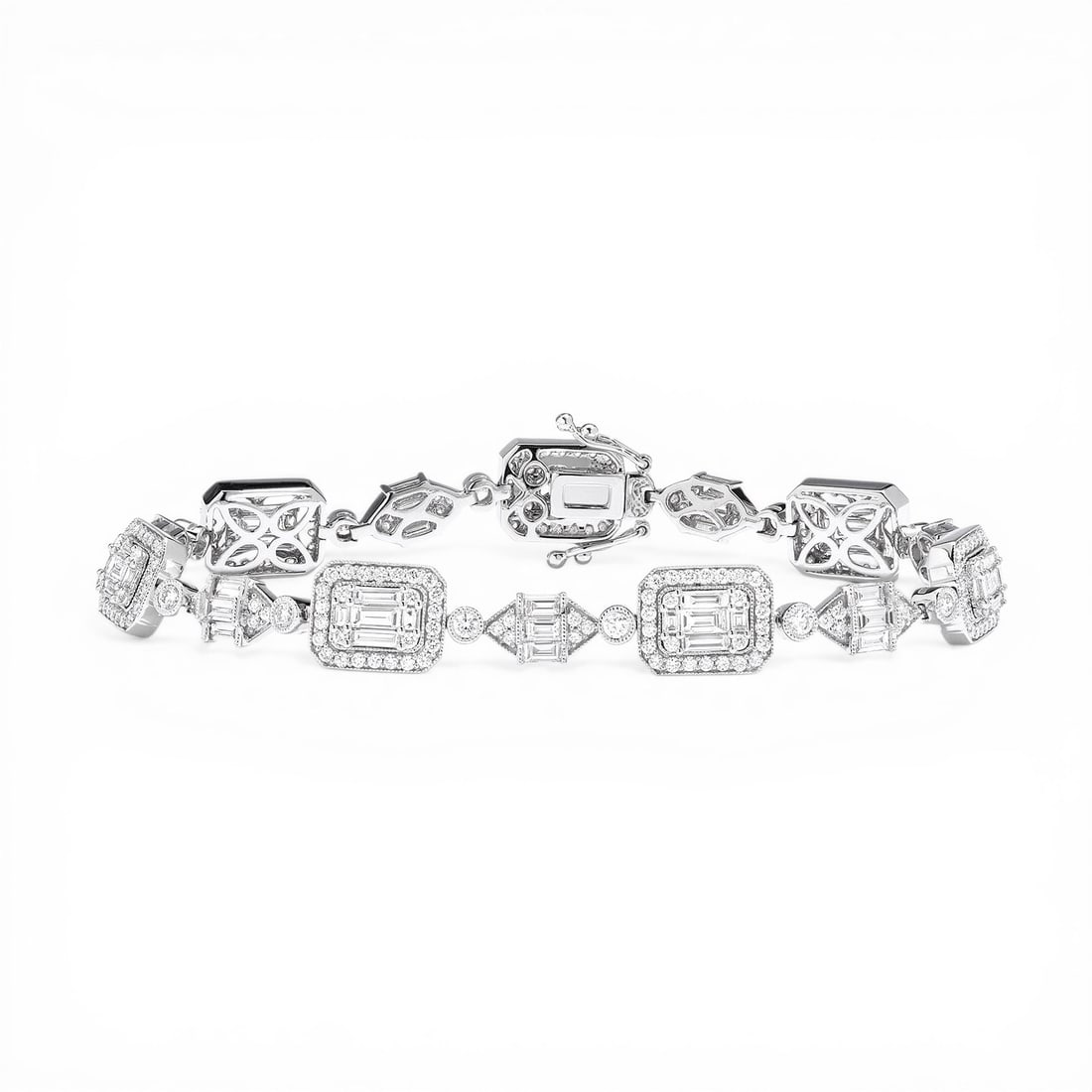 Empress 4.35 ctw White Diamond Baguette 18K White Gold Link Bracelet: Exuding opulence and grace, this magnificent Vintage Baguette bracelet featuring White Diamond is crafted for the distinguished. Crafted with precision, the Cluster setting is seamlessly integrated in