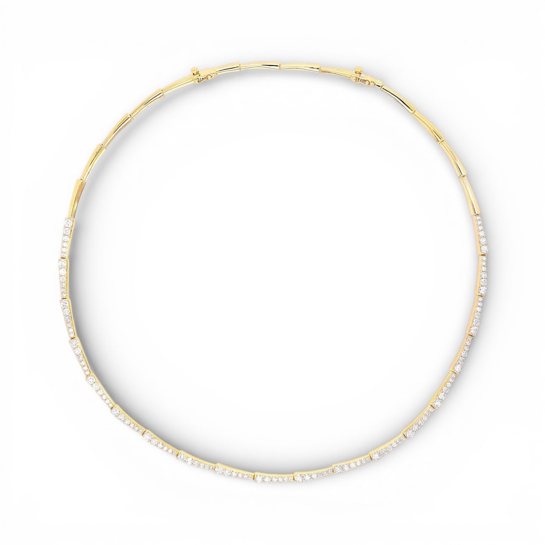 4.83 ctw White Diamond 18K Yellow Gold Necklace: Timeless and sophisticated, this elegant Dagr Curl necklace featuring White Diamond radiates enduring beauty. Securely held in a classic Articulated Link Setting design, the necklace is forged from 28