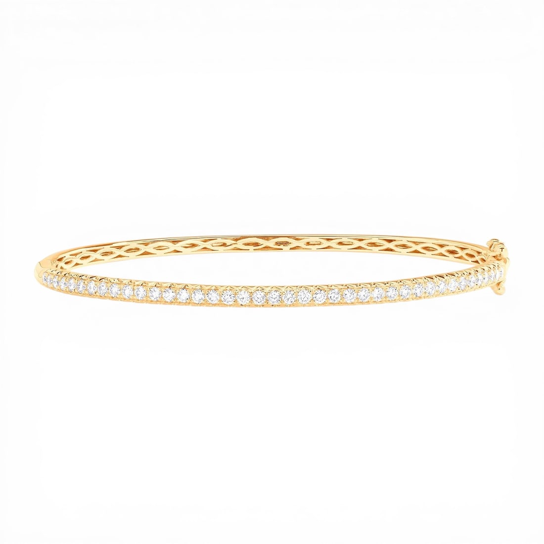 1.04 ctw Diamond 18K Yellow Gold Bangle Bracelet: A symphony of light and color, this breathtaking Duchess Timeless bangle bracelet featuring White Diamond embodies the pinnacle of luxury. The gemstones are nestled within a Pave Line framework, suppo