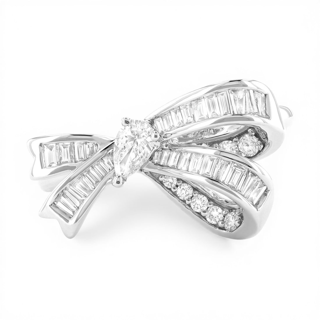 0.72 ctw Diamond Bow Motif 18K White Gold Ring: Epitomizing grandeur, this breathtaking Bow Motif ring featuring Natural Diamonds stands as a beacon of refined taste. Showcasing the gems in a Bow Motif arrangement, the ring consists of 6.25 grams o