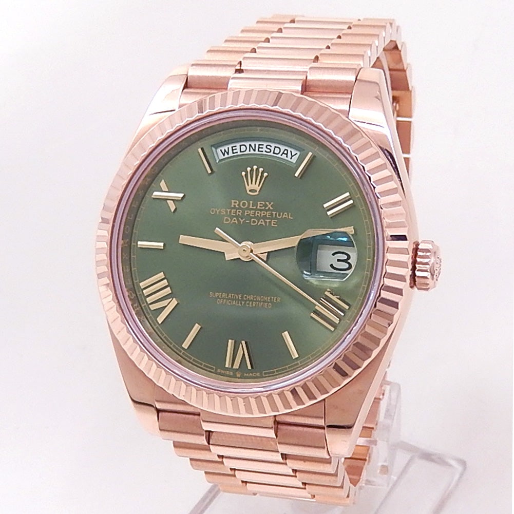 Rolex Day-Date 40 228235 18k Everose Gold Olive Green Dial (1 of 6)