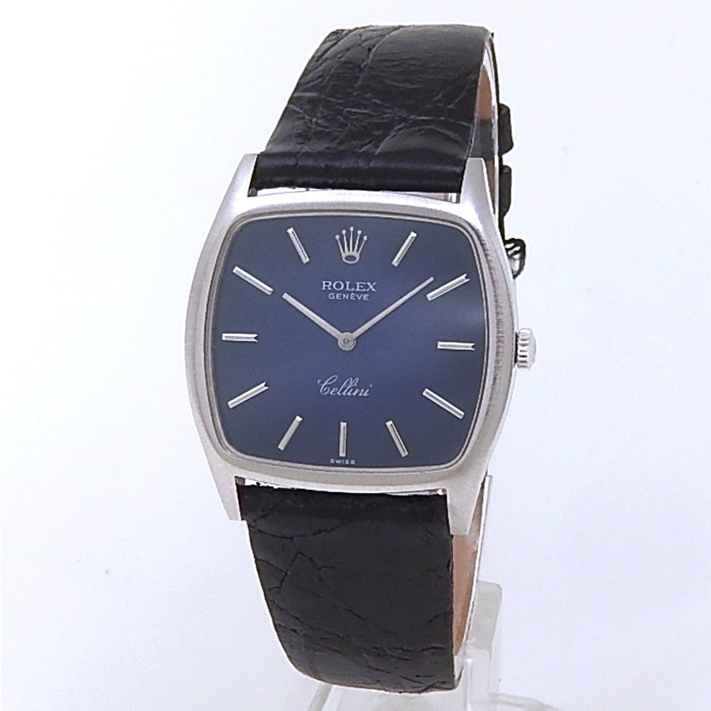 Rolex Cellini 3805 18k White Gold Blue Vignette Dial: This exquisite Rolex Cellini Ref. 3805 represents the pinnacle of vintage sophistication, showcasing a harmonious blend of precious materials and artistic dial work. The case is meticulously crafted f