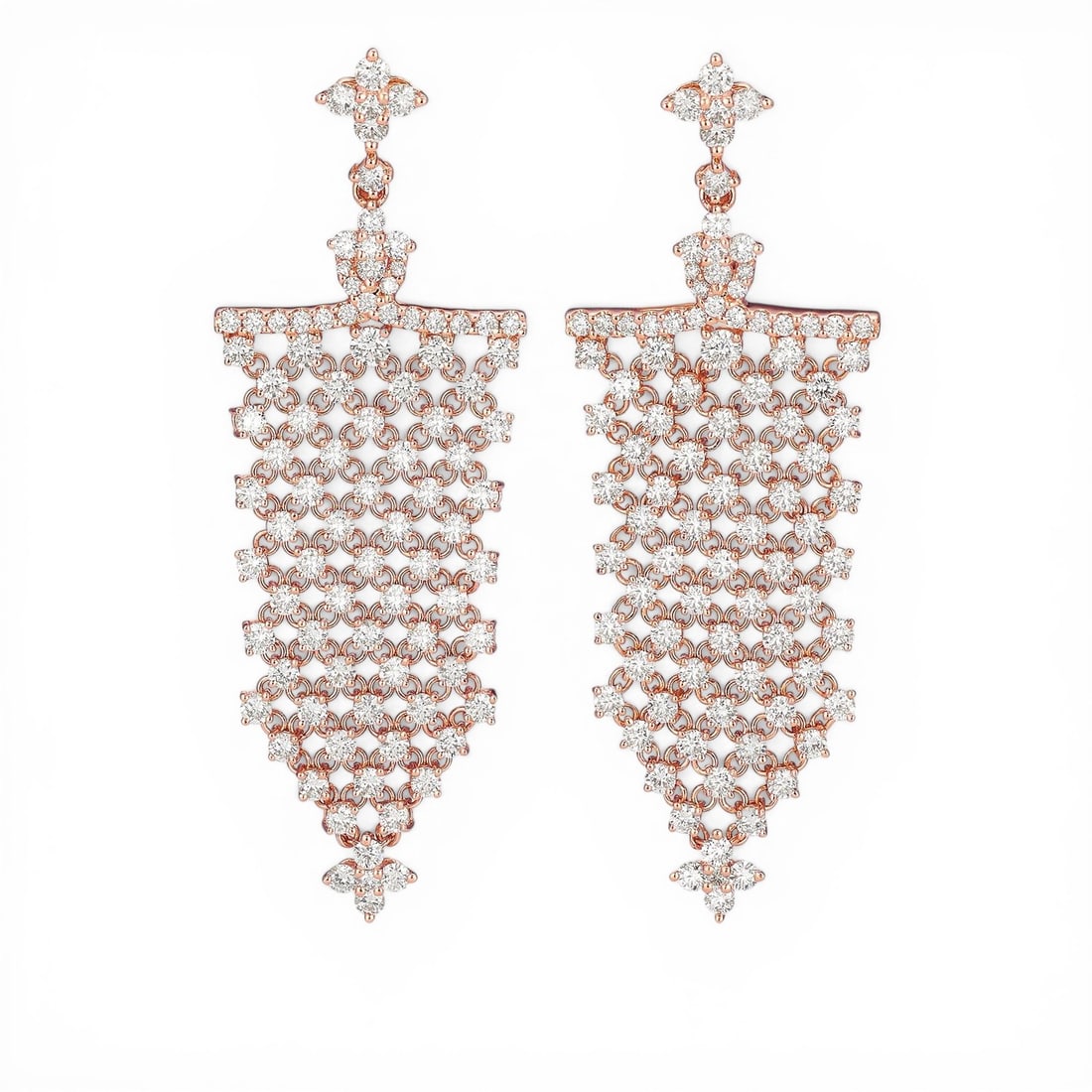 4.18 ctw White Diamond Silk 18K Rose Gold Earrings: Retail Value: $21,000 A vision of luxury, this exquisite Silk pair of earrings featuring White Diamond defines sophistication. Crafted with precision, the Cluster setting is seamlessly integrated into