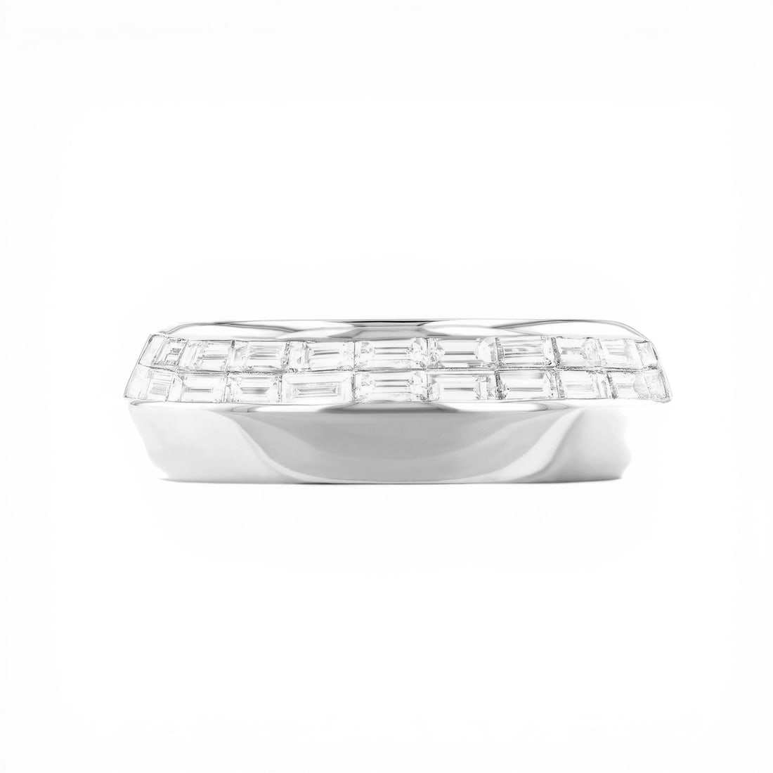 1.02 ctw Baguette Diamond Platinum Wide Band Ring: Retail Value: $9,330 Defining modern elegance, this magnificent Knife Edge Wide Band ring featuring White Diamond captures the essence of style. Showcasing the gems in a Wide Band arrangement, the rin