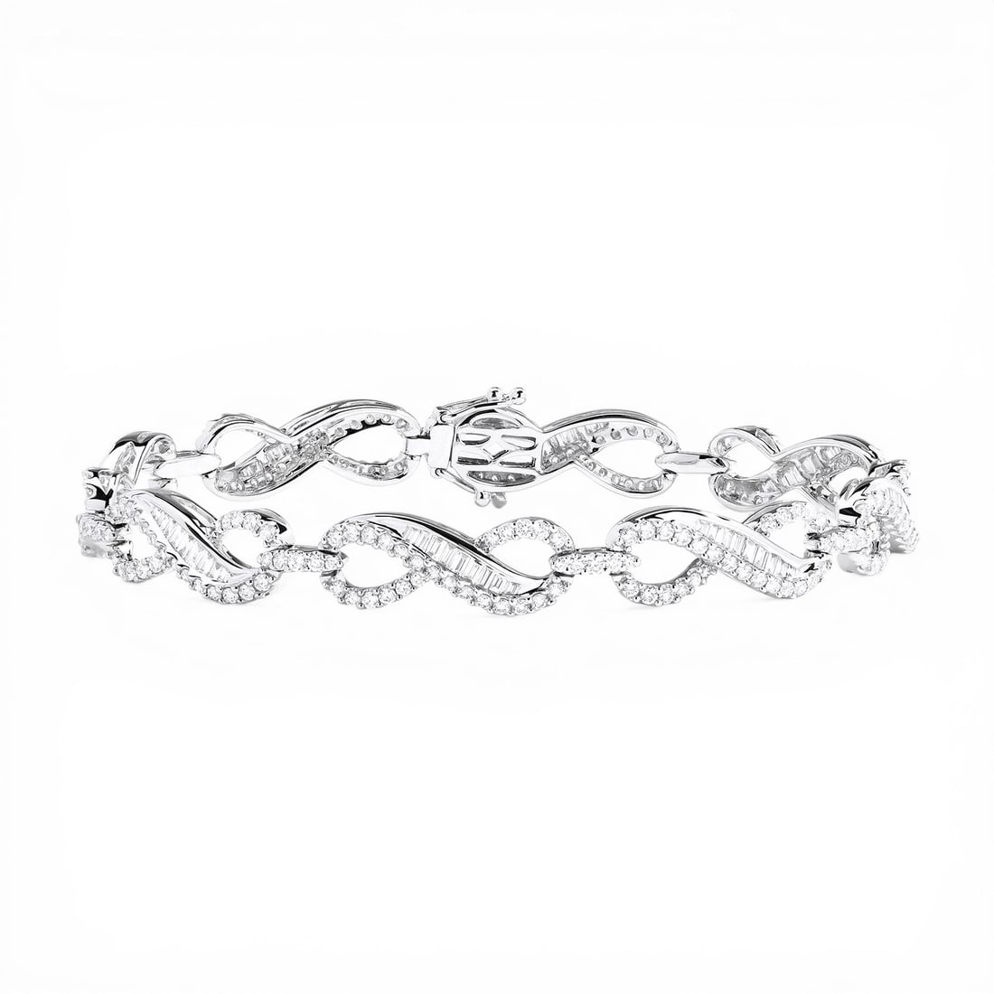2.96 ctw White Diamond Infinity 18K White Gold Bracelet: Retail Value: $22,920 A symphony of light and color, this magnificent Infinity bracelet featuring White Diamond embodies the pinnacle of luxury. Expertly mounted in a Link Bracelet setting, the bracel