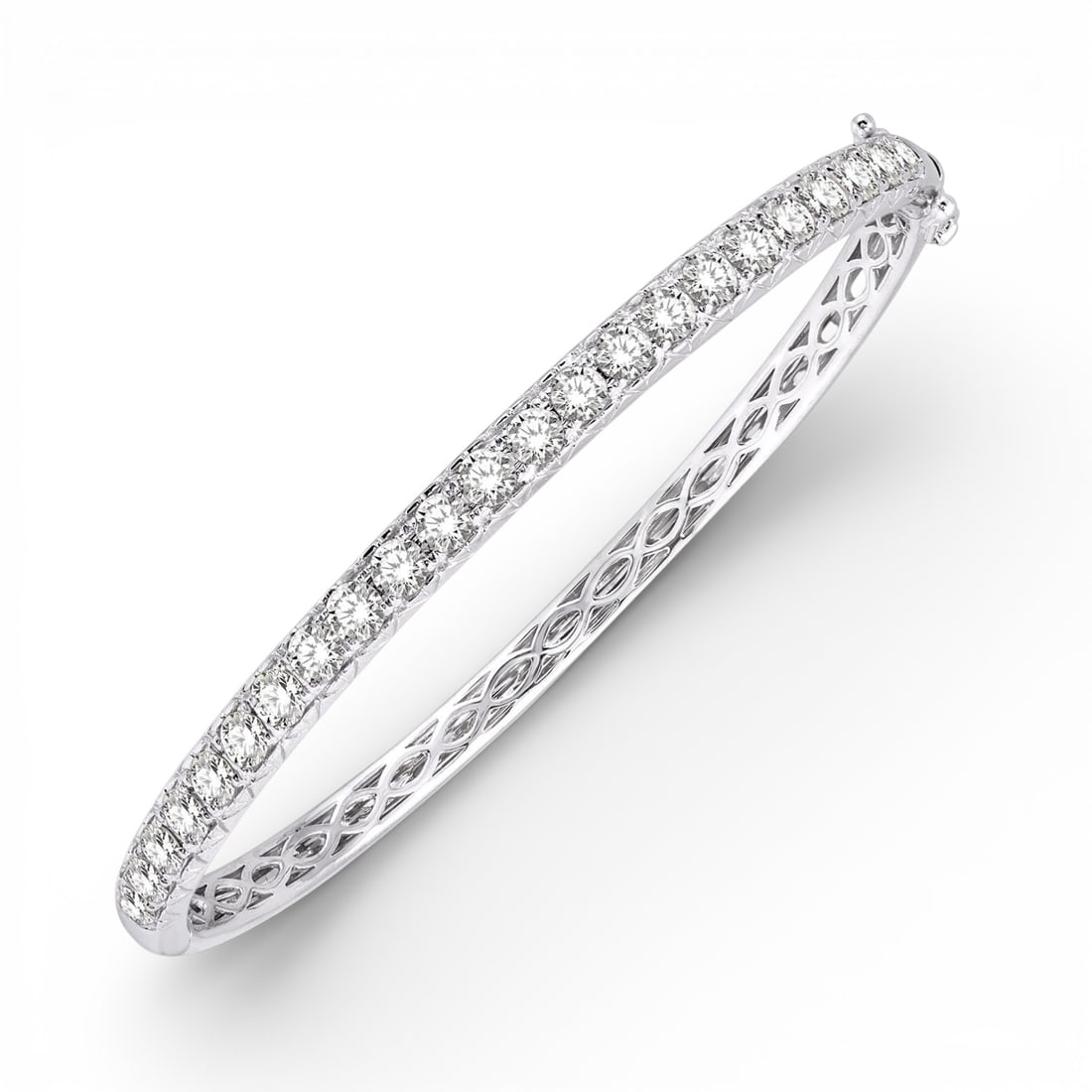 2.99 ctw Round Diamond Pave 14K White Gold Bangle Bracelet: A symphony of light and color, this stunning Pave bangle bracelet featuring White Diamond embodies the pinnacle of luxury. The gemstones are nestled within a Pave framework, supported by a substantial