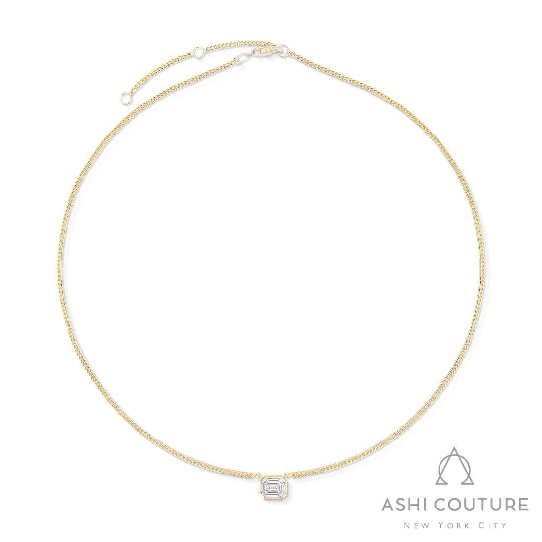0.50 ctw Diamond 18K Yellow Gold Necklace: A vision of luxury, this elegant Solitaire Necklace featuring Natural Diamonds defines sophistication. The gemstones are nestled within a Bezel framework, supported by a substantial 1.45 grams 18K Yel