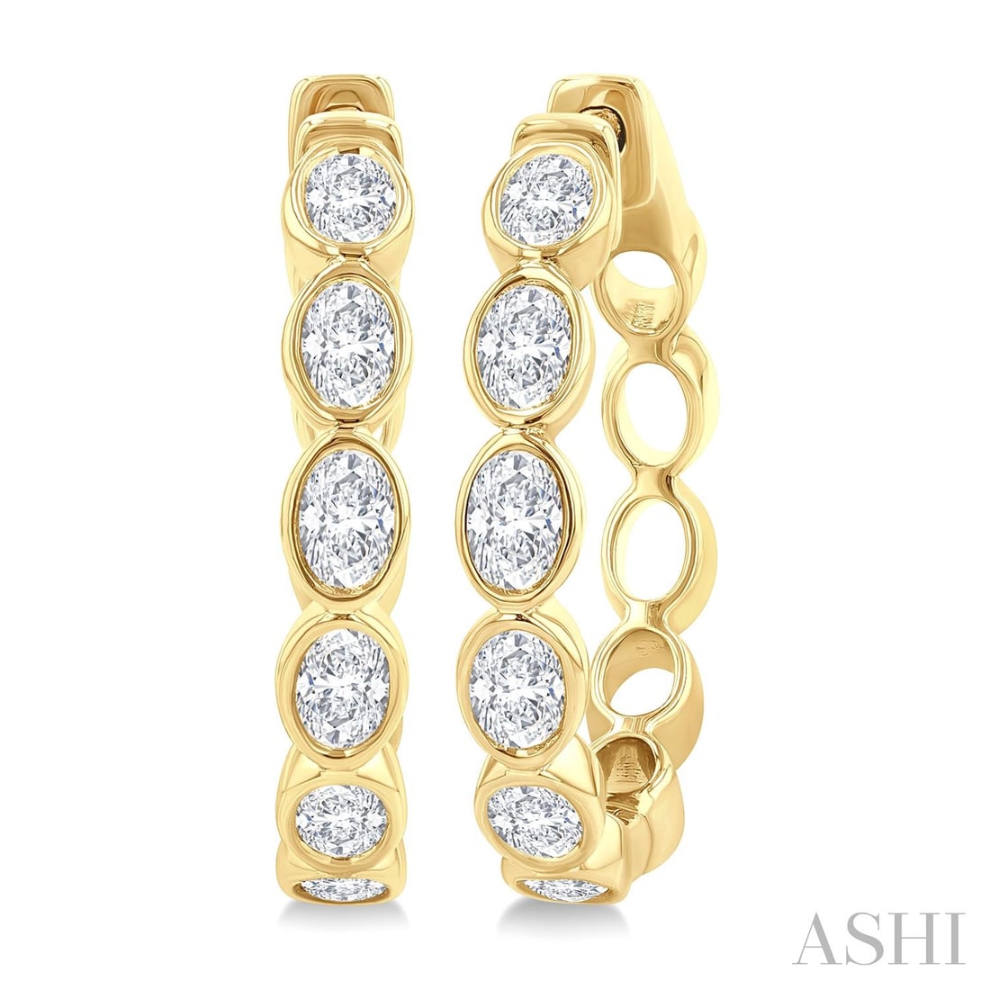 1.08 ctw Oval Diamond Bezel Set 14K Yellow Gold Hoop Earrings: Defining modern elegance, this stunning Bezel Set Hoop pair of earrings featuring White Diamond captures the essence of style. Securely held in a classic Bezel design, the earrings are forged from 5.7