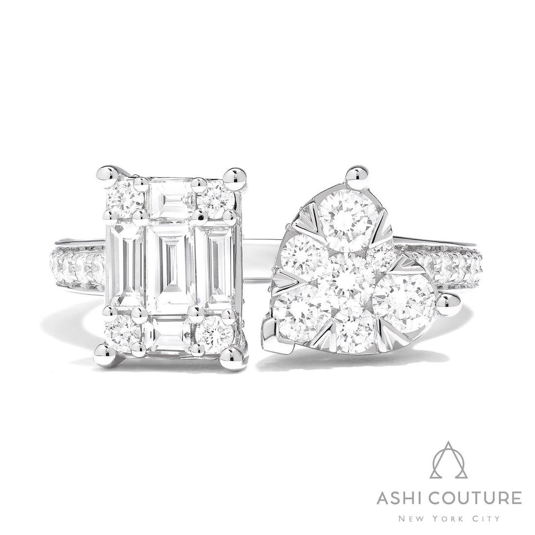 1.57 ctw Diamond Empress Heart Toi Et Moi 18K White Gold Ring: Captured in a moment of brilliance, this exquisite Toi Et Moi ring featuring White Diamond speaks to the connoisseur. The gemstones are nestled within a Toi et Moi framework, supported by a substantia