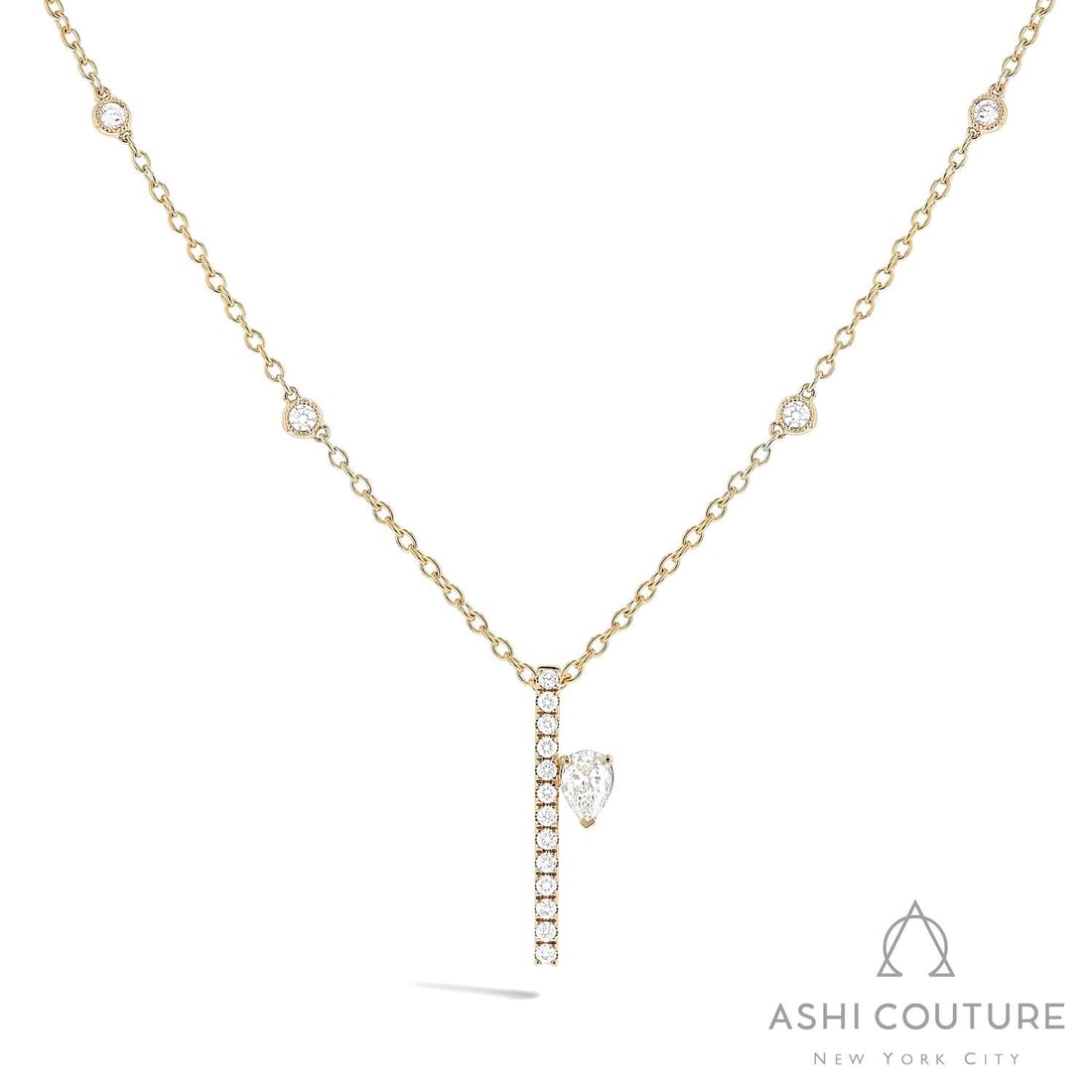 0.71 ctw Diamond 18K Yellow Gold Pendant: Defining modern elegance, this stunning Paradox Drift pendant featuring White Diamond captures the essence of style. Expertly mounted in a Drop setting, the pendant is crafted in 1.05 g of solid 18K Y