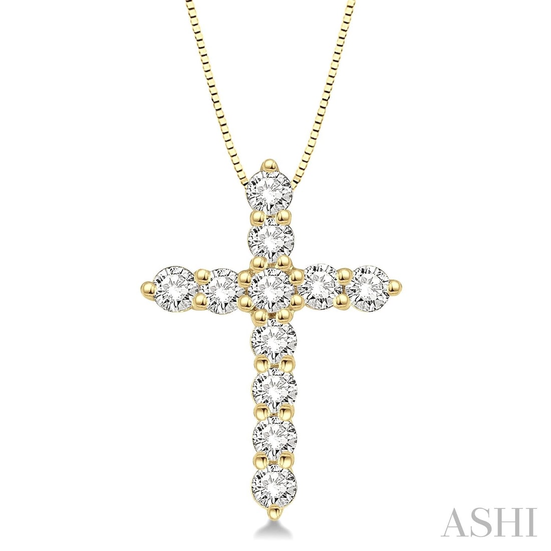 0.50 ctw Round Diamond Cross Pendant 14K Yellow Gold with Chain: Epitomizing grandeur, this elegant Cross pendant featuring White Diamond stands as a beacon of refined taste. Crafted with precision, the Cluster setting is seamlessly integrated into 0.5 g of 14K Yel