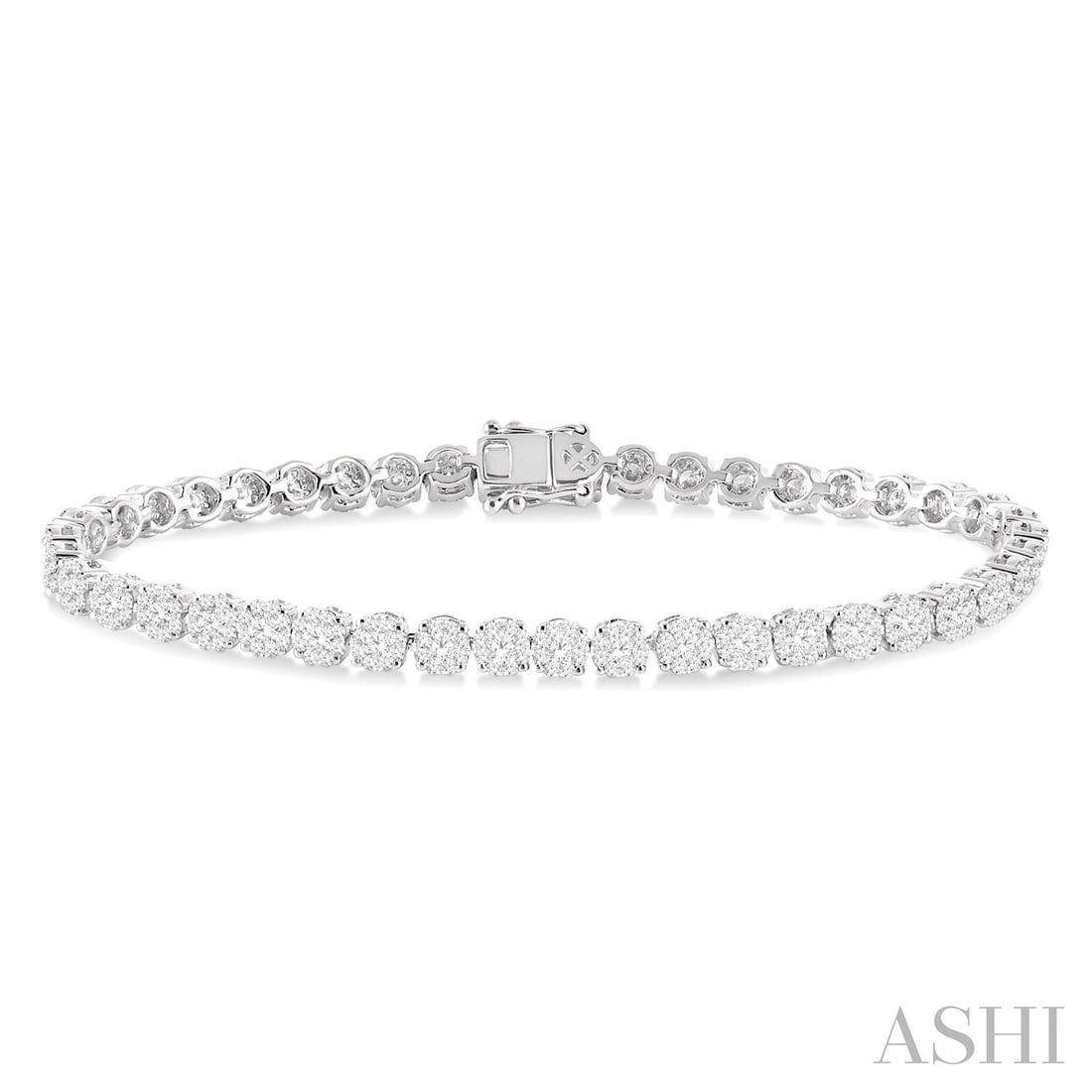 3.01 ctw White Diamond Cluster 14K White Gold Tennis Bracelet: A testament to superior craftsmanship, this breathtaking Cluster bracelet featuring White Diamond is unparalleled. Crafted with precision, the Cluster setting is seamlessly integrated into 11.0 grams 