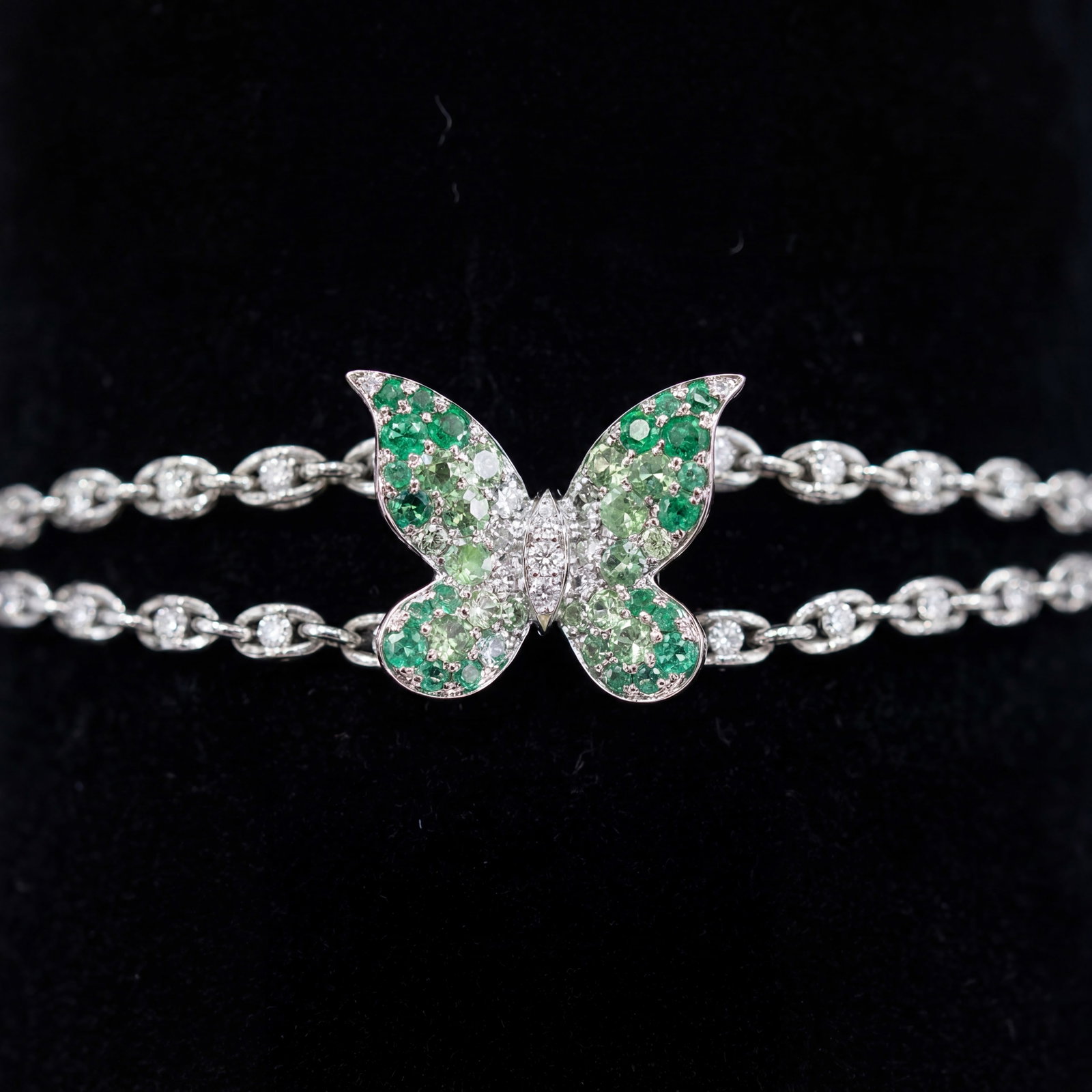 1.40 ctw Emerald and 0.45ct Diamond Platinum Bracelet (1 of 6)