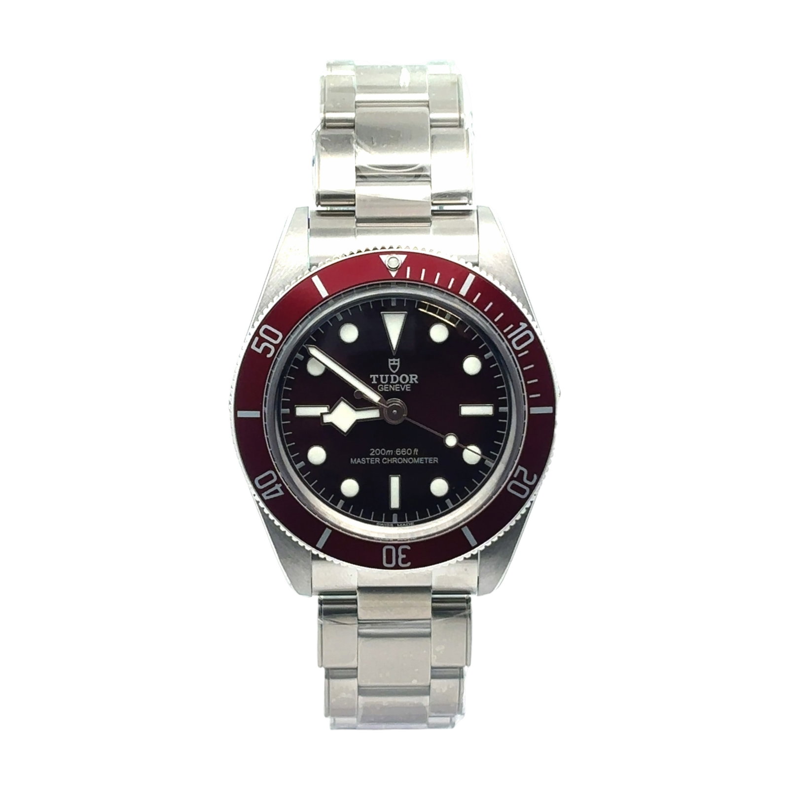 Tudor Black Bay 58 M7939A1A0RU-0002 Stainless Steel Burgundy Dial: The Tudor Black Bay 58, Reference M7939A1A0RU-0002, is a striking fusion of vintage inspiration and modern sophistication. The 39mm case is crafted in stainless steel, providing a robust and elegant f