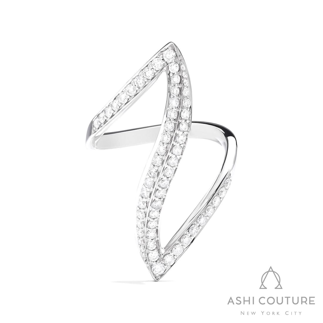 0.77 ctw Pave Diamond Dagr Curve 18k White Gold Ring: Epitomizing grandeur, this breathtaking Curve ring featuring White Diamond stands as a beacon of refined taste. A detailed Bypass gallery secures the stones, rendered in 5.9 grams of lustrous 18K Whit