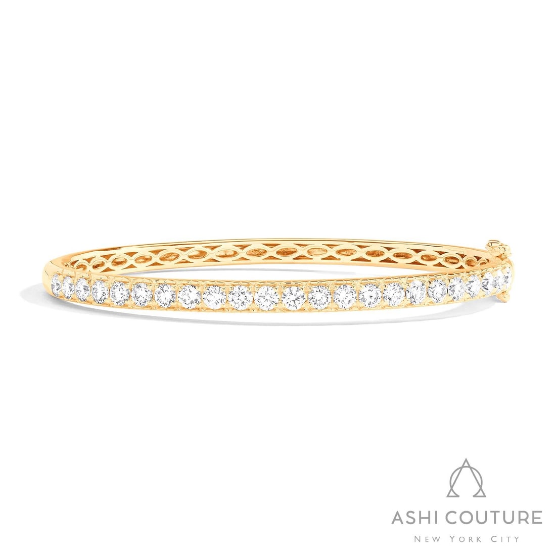 Duchess Timeless 2.99 ctw Diamond Bangle 18K Yellow Gold: Epitomizing grandeur, this magnificent Timeless Bangle bracelet featuring White Diamond stands as a beacon of refined taste. A detailed Shared Prong gallery secures the stones, rendered in 15.75 g of 