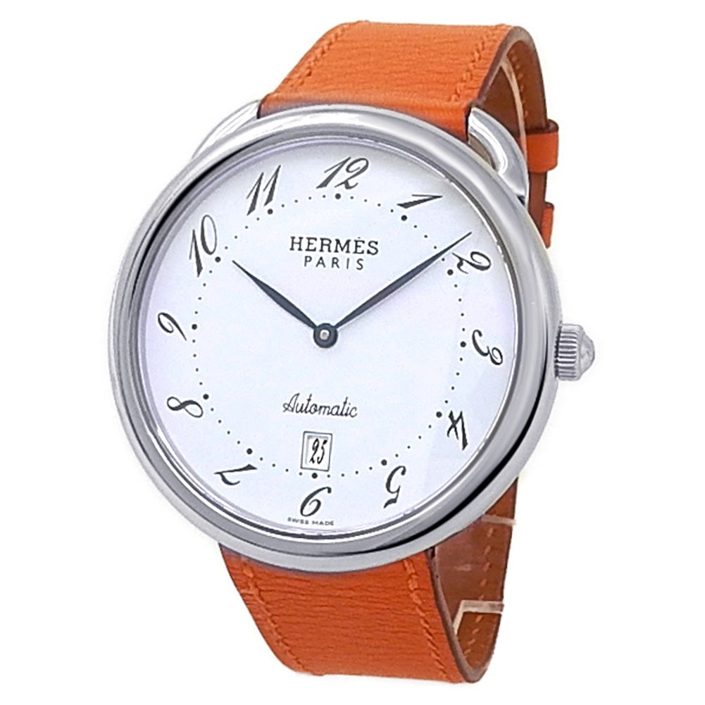 Hermes Arceau AR4.810 Steel White Dial: The Hermes Arceau, Reference AR4.810, is a superb expression of classic equestrian-inspired design and sophisticated modern luxury. Crafted from polished stainless steel, this watch features a strikin