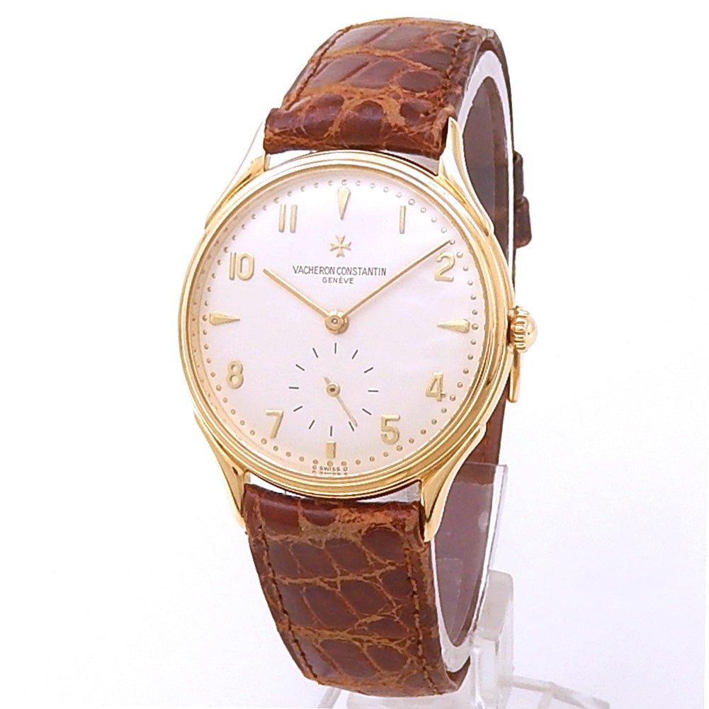 Vacheron Constantin Vintage 92239 18k Yellow Gold Silver Dial: The Vacheron Constantin Vintage, Reference 92239, embodies classic horological elegance and understated luxury. Masterfully crafted in an exquisite 18k Yellow Gold case, this refined dress watch showc