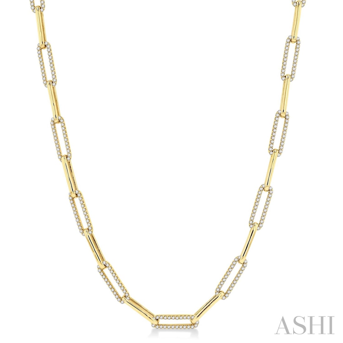 18 inch 2.00 ctw Diamond Paperclip Link 14K Yellow Gold Necklace: Captured in a moment of brilliance, this magnificent Paperclip Link necklace featuring White Diamond speaks to the connoisseur. The gemstones are nestled within a Link Chain framework, supported by a 