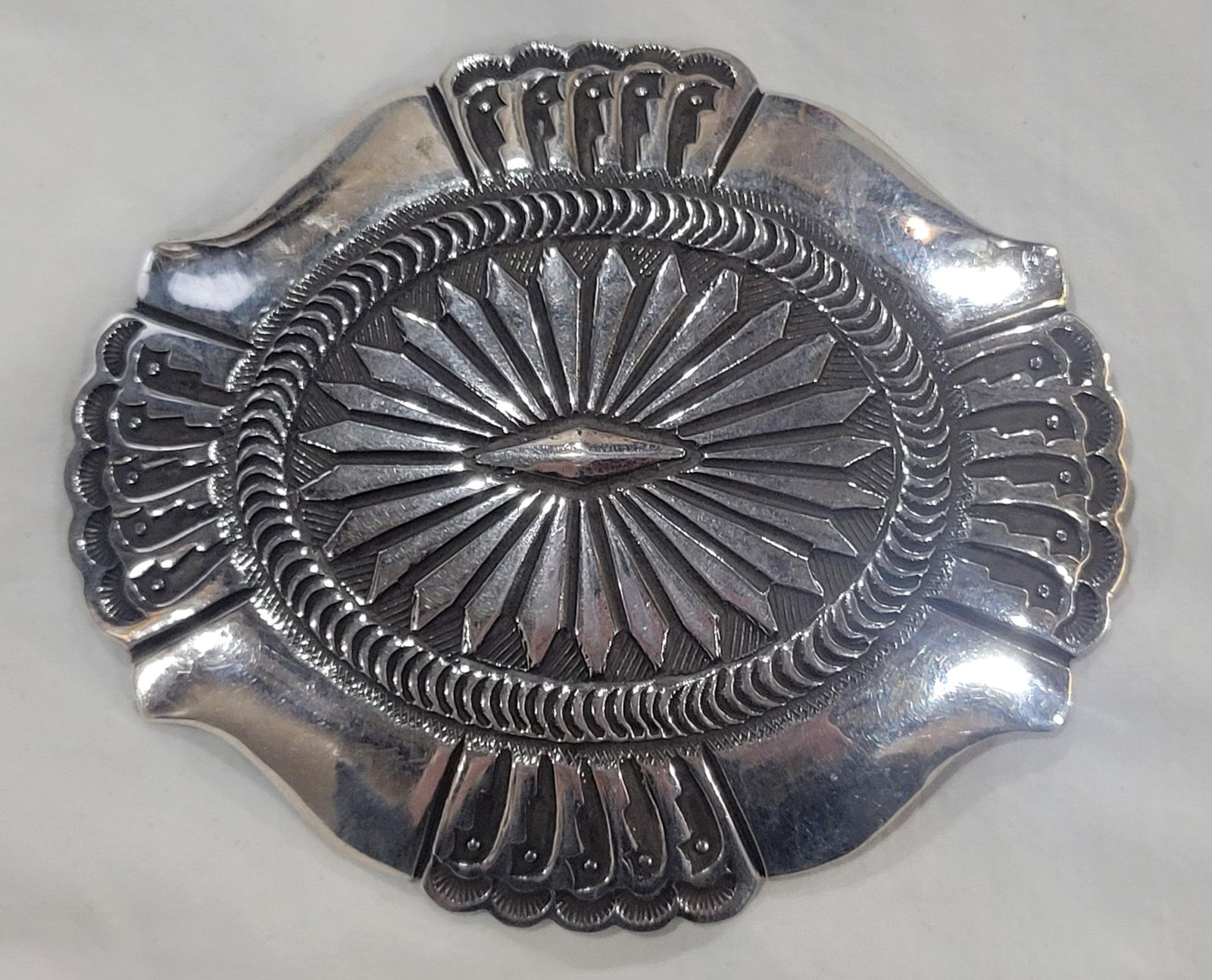 Vintage Native American Navajo Sterling Silver Concho Belt Buckle: Vintage Native American Navajo Sterling Silver Concho Belt Buckle