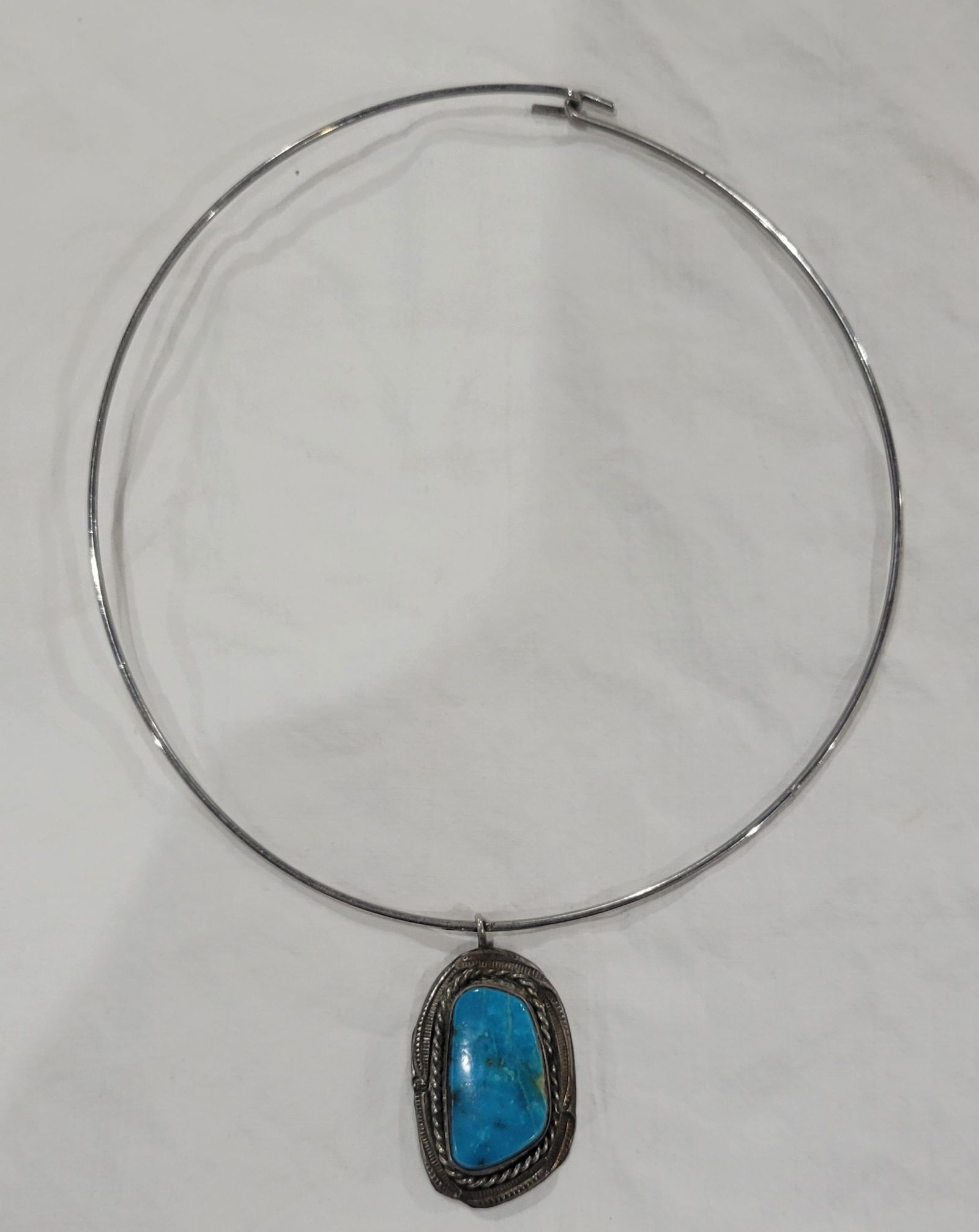 Silver-tone Flex wire choker necklace with Turquoise oval pendant (1 of 5)