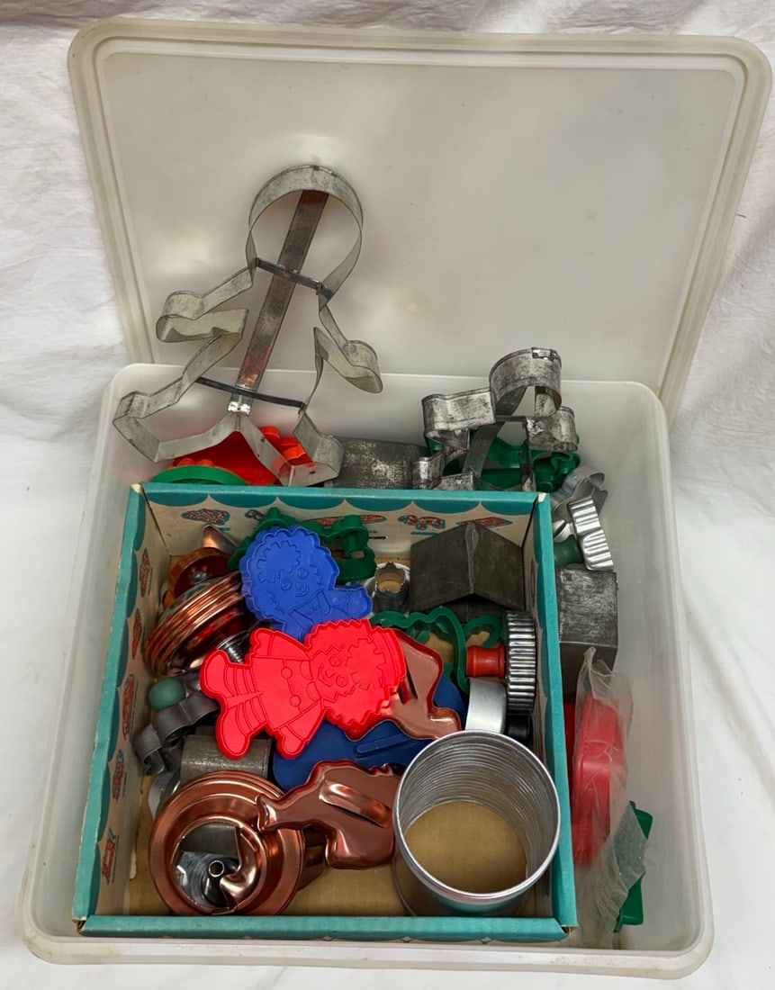 Assorted bin of Cookie cutters (1 of 1)
