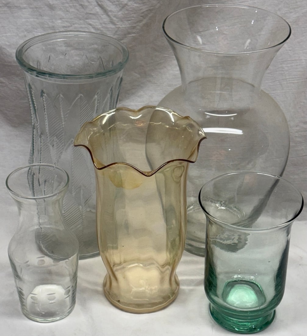 5 Assorted Decorative Vases: Mixed glass vases in various styles