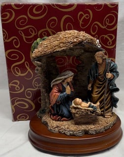 Holy Family Musical Figurine Nativity Scene (1 of 1)
