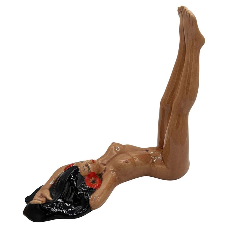 Nude Hawaiian Girl California Pottery Wall Art by Dorothy Kindell: California artist Dorothy Kindell produced unique figurines and giftware in the 1940s - 1950s. Her clever figural ceramic art has become popular and highly collectible in recent years.This particular