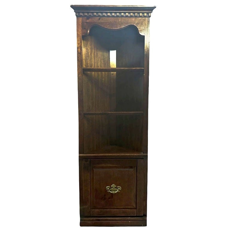 Colonial Style 4 Tier Oak Cupboard Corner Display Cabinet w/ Light (1 of 9)