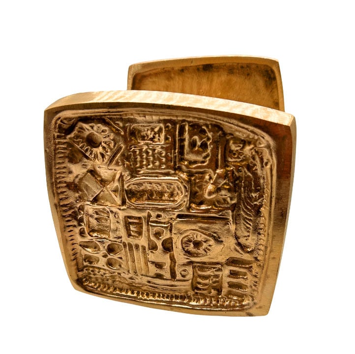 Paul Evans Style MCM Brutalist Bronze Door Handle Pull Pair, 2 Sets Available: Paul Evans-style bronze cast door pull set with a distinct late 1960s Mid-century/Brutalist pattern across the front. This Pull set is made from solid bronze pieces, each made from a sand casting that