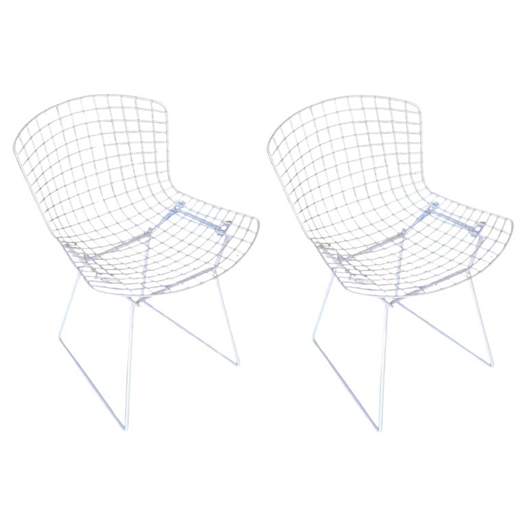 White Wire Side Chair by Harry Bertoia for Knoll, Pair Circa 1952 (1 of 9)