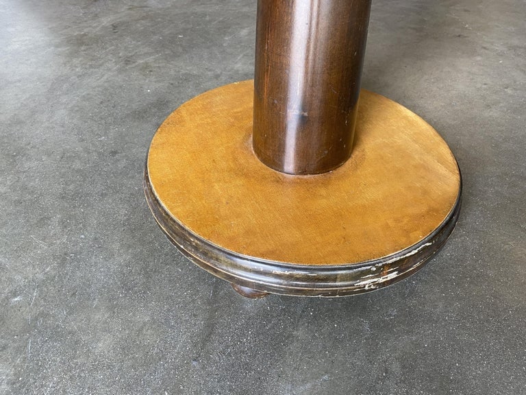 Streamline Round Two-Tone Coffee Table - 4