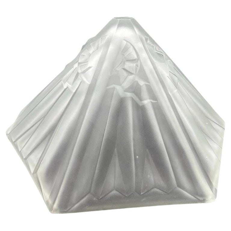 Rare French Art Deco CW Vianne Globe Opulent Frosted Lamp Shade: Rare French Art Deco CW Vianne Frosted Lamp Shade featuring a pyramid shape with geometric patterns.Available: 6Measures 15.5: Wide x 13.5" Deep x 9" TallFrance, 1920