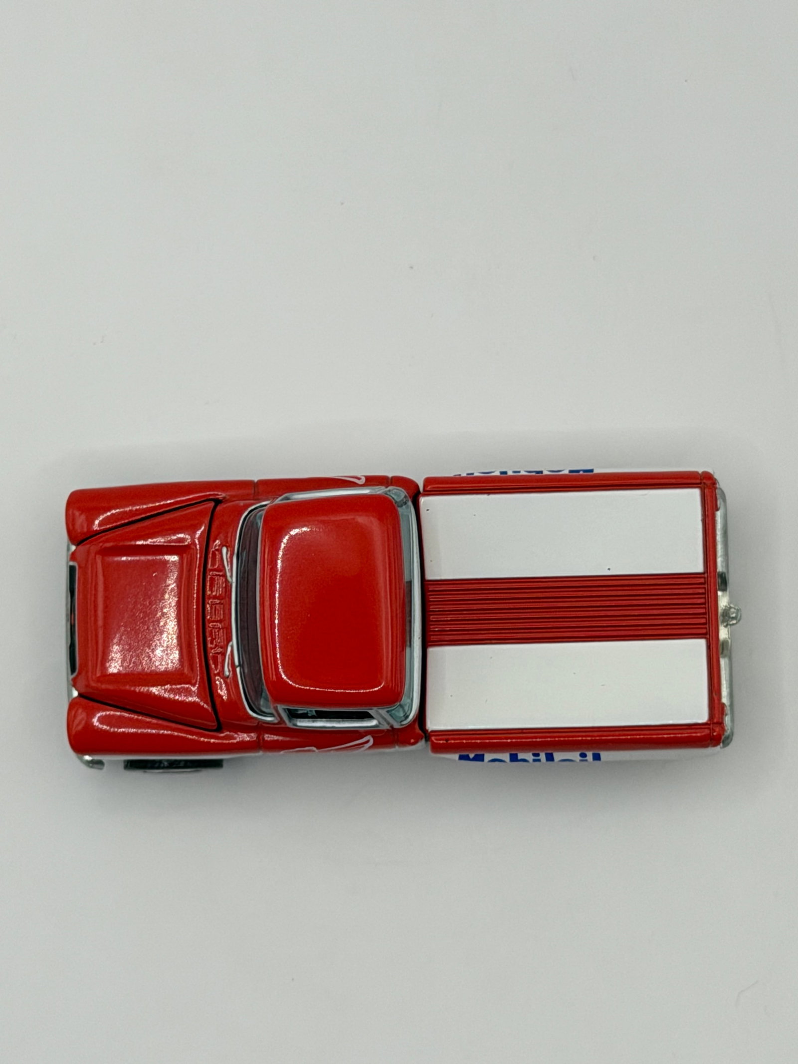 Hot Wheels RLC Mobiloil Chevy Apache 1958 - 3