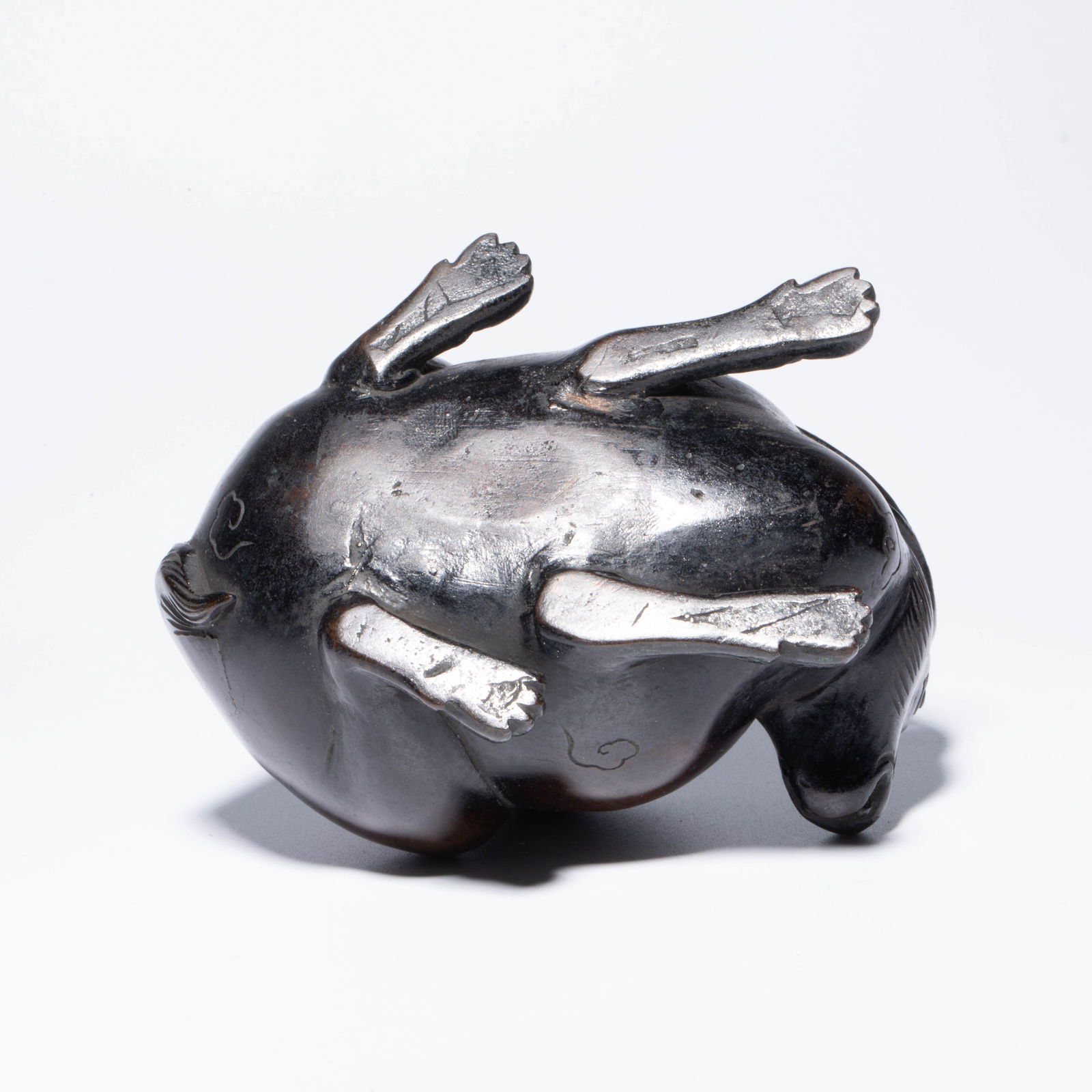 Three archaic bronze scholar’s objects - 4