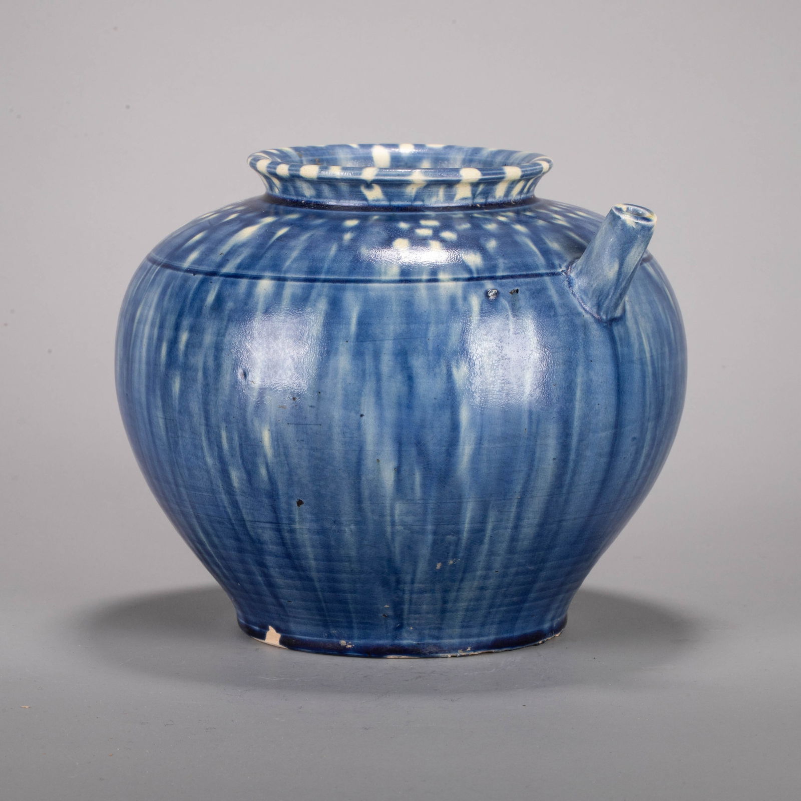 Tang Dynasty sancai blue-glazed jar: Tang Dynasty sancai blue-glazed jar