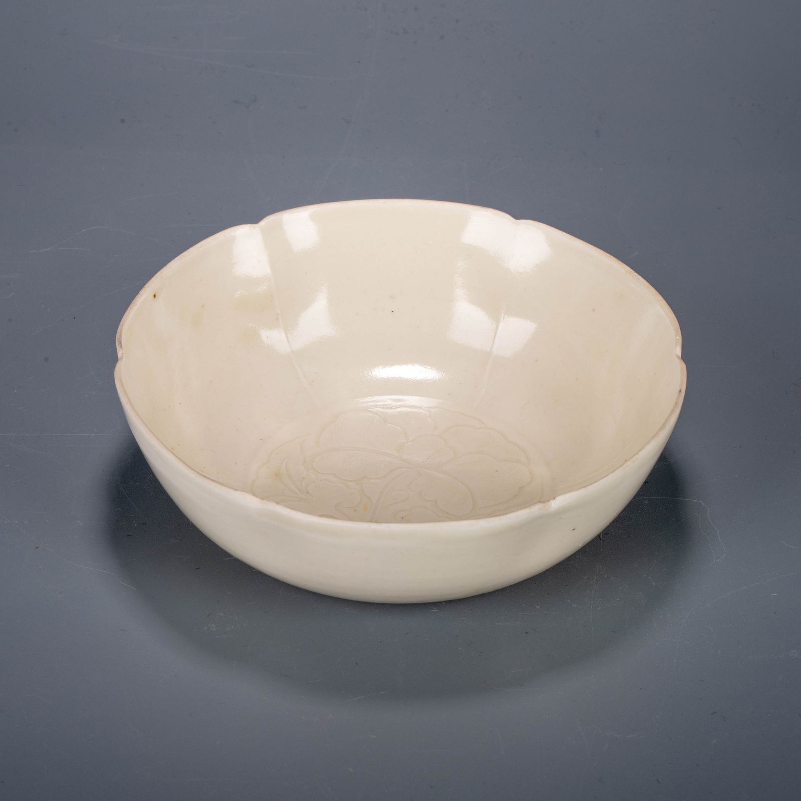 Song Dynasty Ding Kiln Foliate-rim Bowl: Song Dynasty Ding Kiln Foliate-rim Bowl