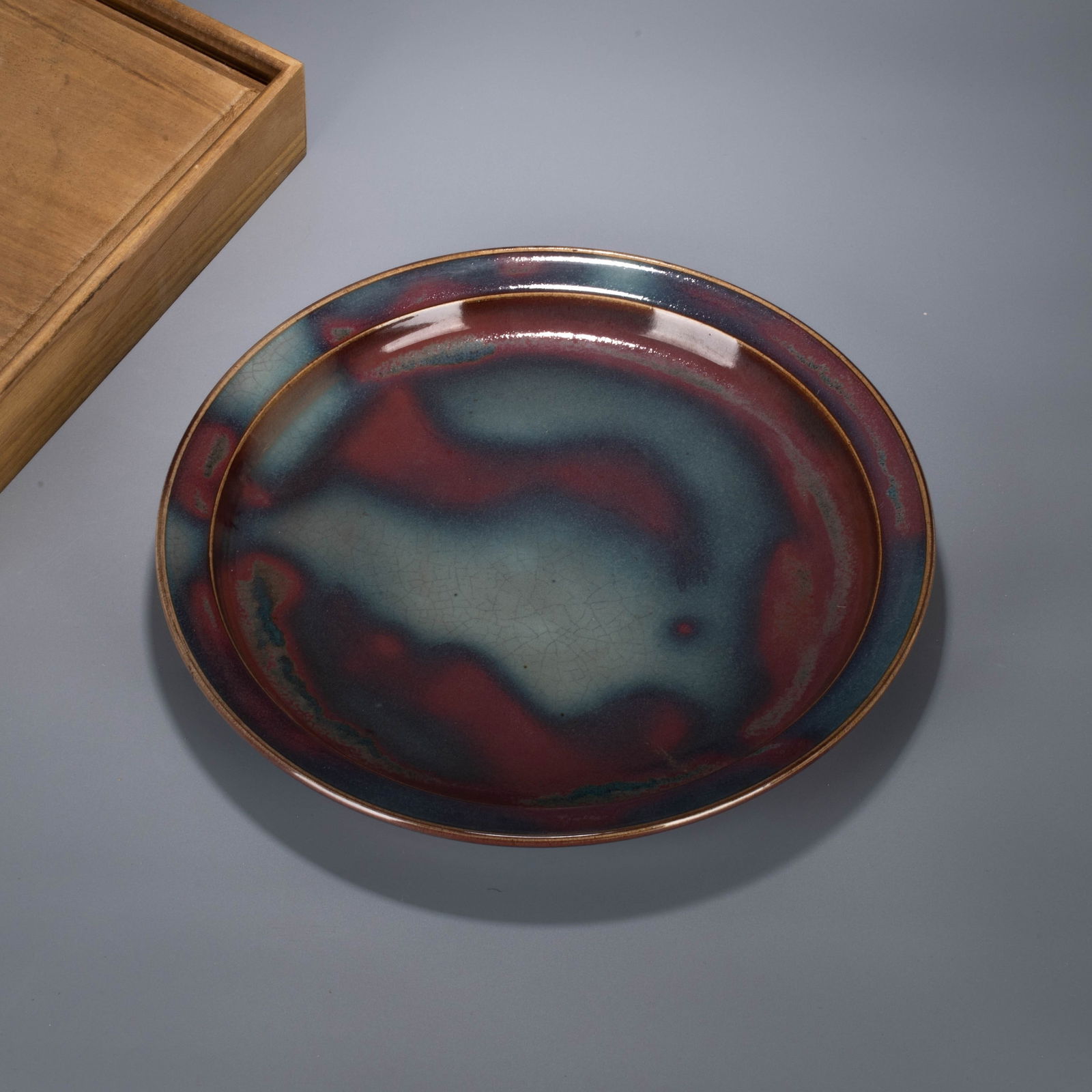 Yuan Dynasty Jun Kiln "Yohen" Large Dish: Yuan Dynasty Jun Kiln "Yohen" Large Dish