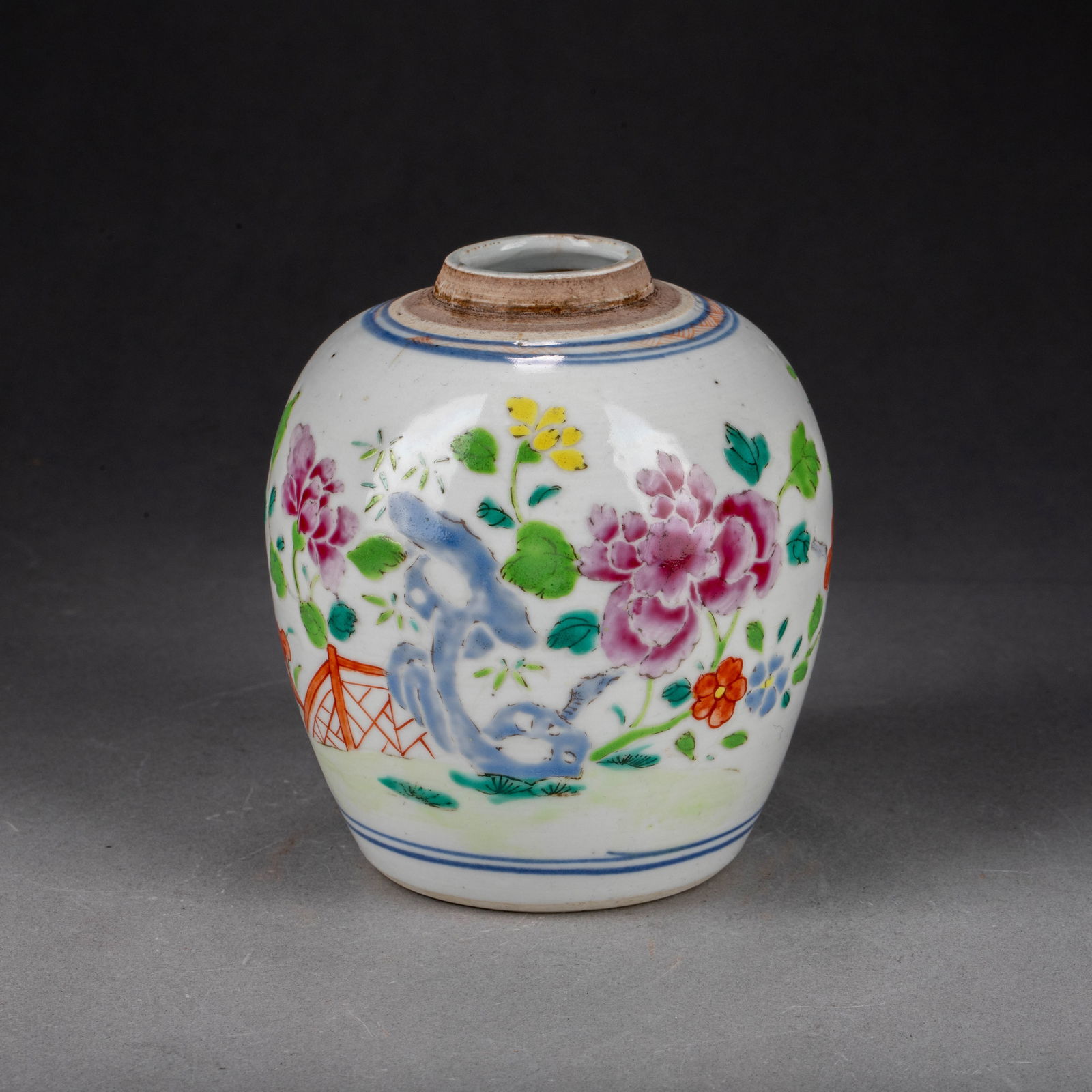 Yongzheng Reign, Qing Dynasty Famille-rose Jar: Yongzheng Reign, Qing Dynasty Famille-rose Jar