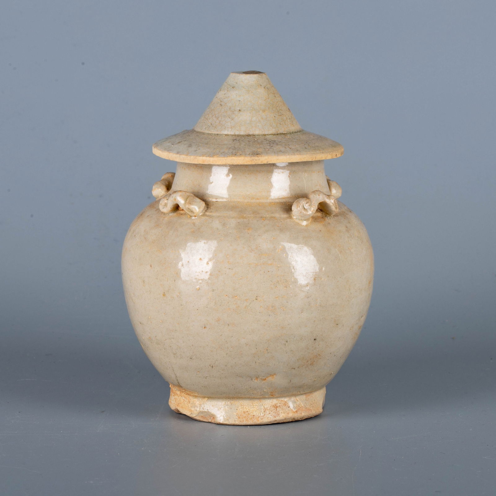 Hutian kiln tea caddy with four loop handles: Hutian kiln tea caddy with four loop handles