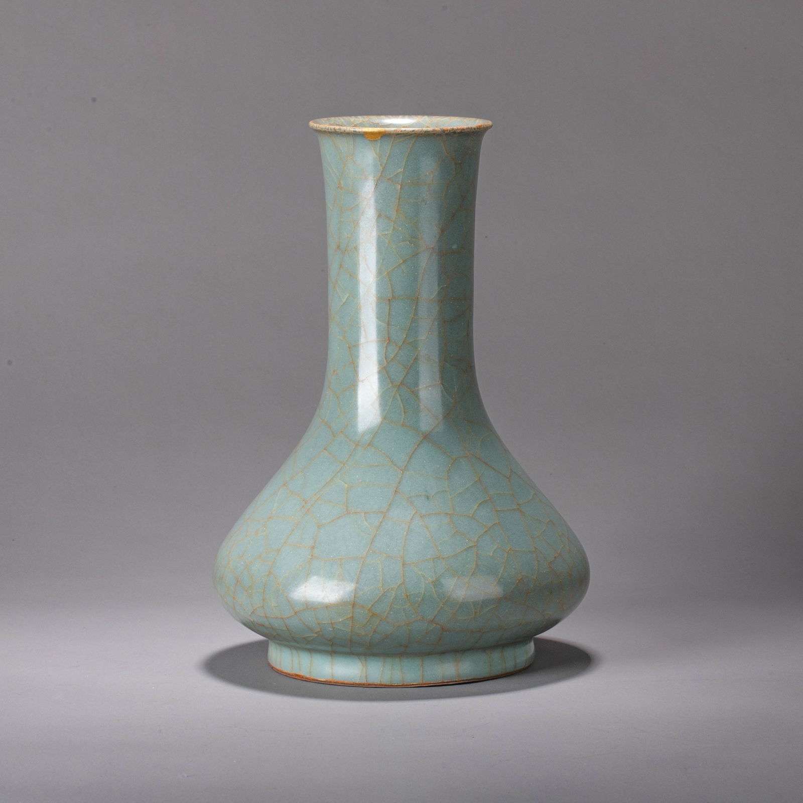 Longquan celadon gall bladder vase - 4