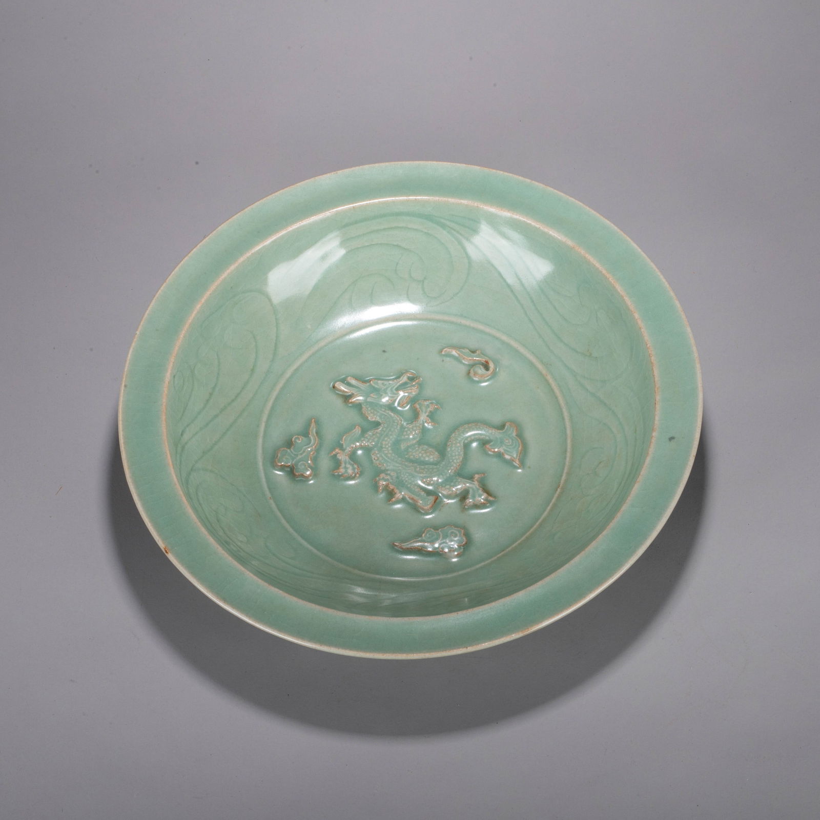 Longquan celadon dragon-patterned dish - 2