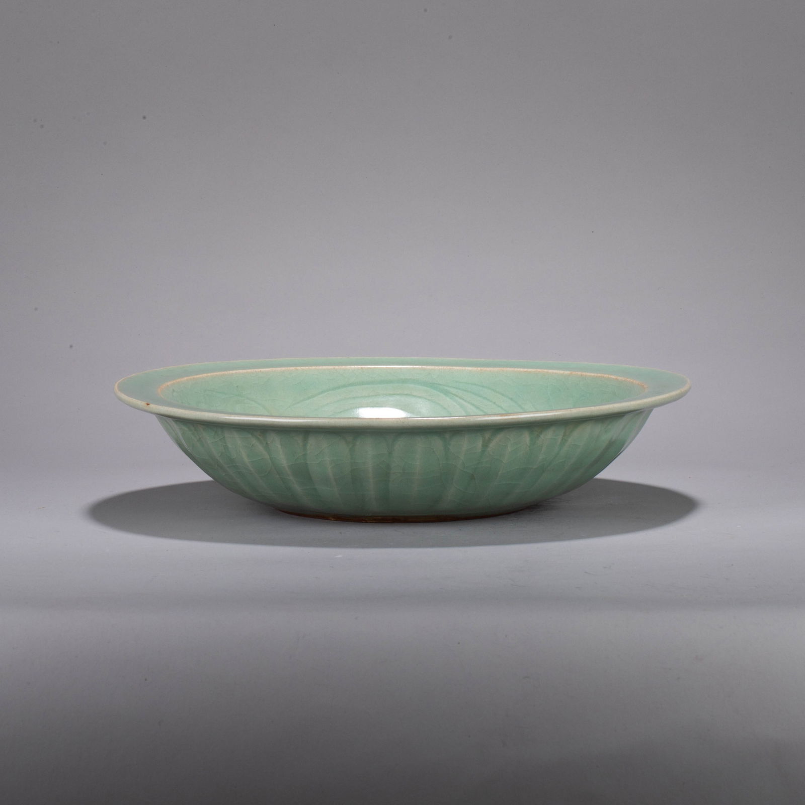 Longquan celadon dragon-patterned dish - 3