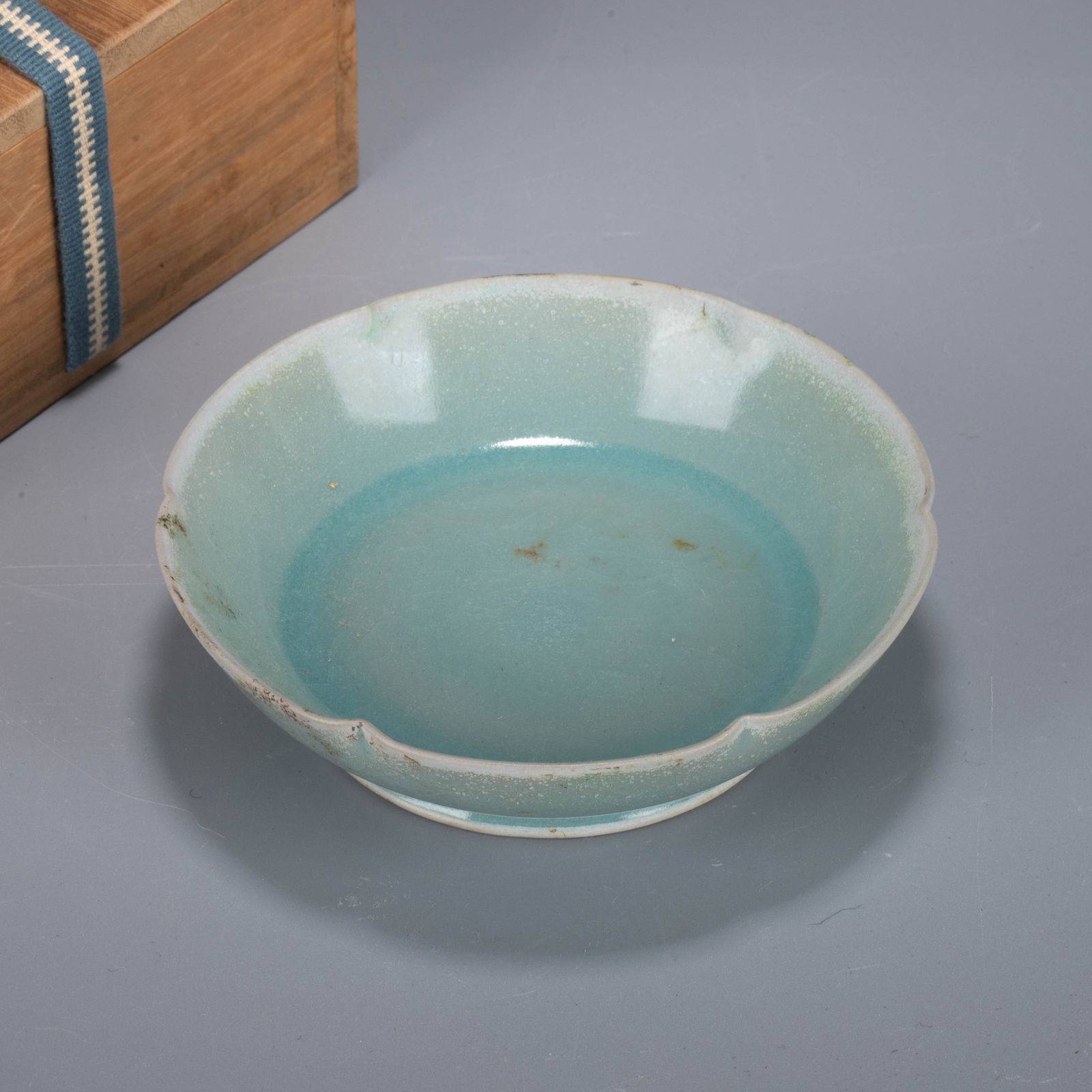 Ru ware lobed dish (1 of 6)